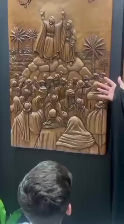 روضة جنات الغدير الاهلية
تعلن عن فتح باب التسجيل للعام الدراسي 2026
روضة متميزة بإدارة متخصصة وخبرة طويلة في مجال رياض الأطفال،
ومجازة رسميًا من وزارة التربية ✅
🔹 منهاج حديث ومتطور يشمل:
اللغة العربية – التربية الإسلامية – الرياضيات – الإنكليزي – العلوم – الإرشاد – الفنية – الرياضة.
🔹 تنمية المهارات اليدوية والألعاب التعليمية الهادفة 🎠
🔹 تأسيس قوي لصف التمهيدي (تهجي ودمج الحروف – العد – الجمع والطرح – التصاعدي والتنازلي).
🔹 أحدث الوسائل التعليمية وطرق التدريس الحديثة.
🔹 تعليم الإتيكيت والسلوك الأخلاقي والتعامل الإنساني.
🔹 خطوط نقل خاصة 🚌
🔹 صفوف مكيفة ومجهزة بالكامل ❄️
🎉 حفلات ترفيهية داخل وخارج الروضة
🎓 حفلات تخرج مميزة
🎨 أنشطة فنية ورياضية متنوعة
🎡 سفرات ترفيهية فصلية

العنوان: بغداد – حي النصر الأولى – شارع المستوصف – شارع مأكولات حسين أبو التيا – الشارع السادس مقابل أسواق أبو مصطفى.
📞 ***********
⏰ من 7 صباحًا إلى 7 مساءً
✨ طريق طفلك نحو النجاح يبدأ من هنا ✨
أهلًا وسهلًا بالجميع 🌷
