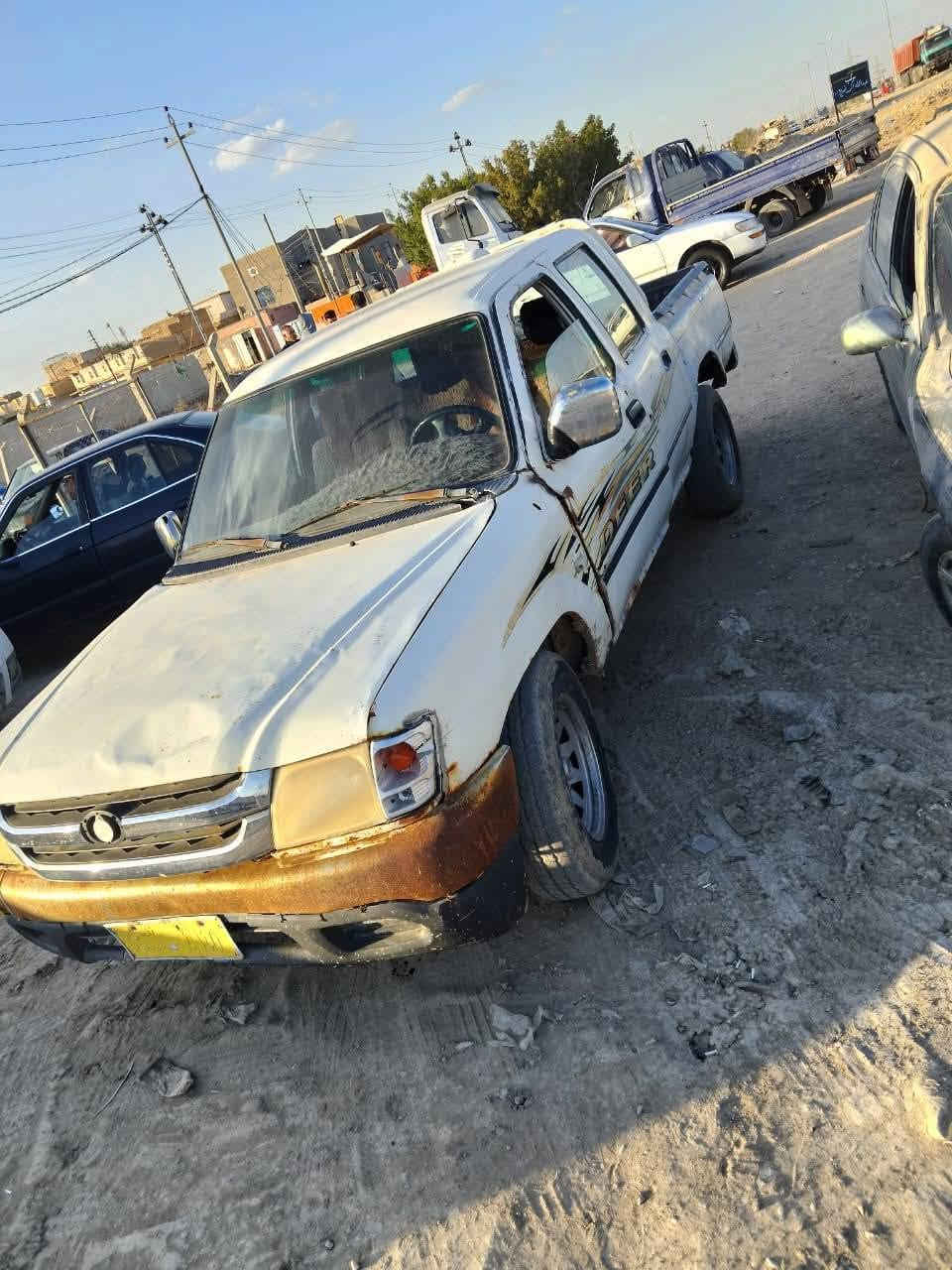السلام عليكم اخوان هاي السياره بأسمي العنده يخابرني خل يجي يداور..  تره راح احجزها مكاني ناصريه هذا رقمي *********** خل يخابرني..  رحم والديكم اليعرفه يبلغه 
رقمها 4546ذي قار
