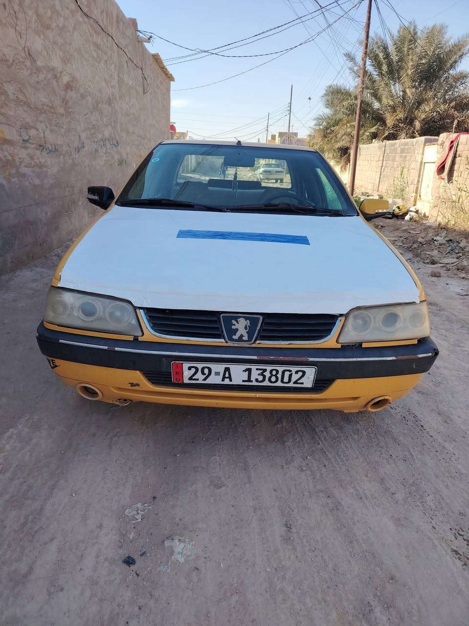 السلام عليكم
بيجو 405 glx موديل 2012 جاهزه مكينه كير تخم تاير كهربائيات تبريد شغال بسمي مصفر هيئه وغرامات سعرها 29وبيها مجال ***********
