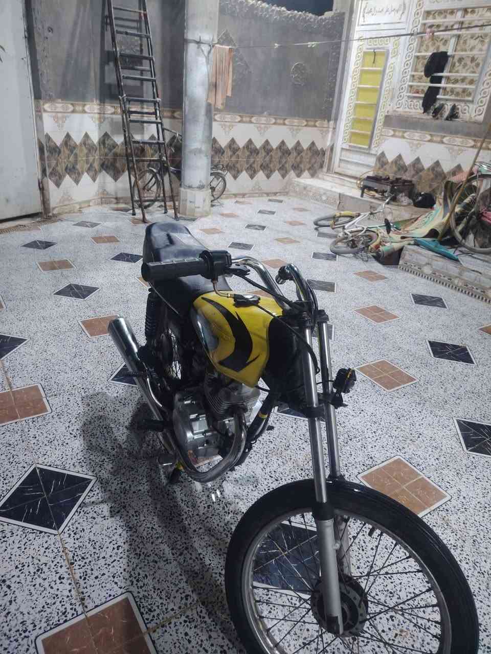 السلام عليكم دراجه داوات نامه دراجه حلوه ونضيفه مكينه ناعمه حلوه للبيع سعر 475 وبيها مجال حك جيه للشراي مكان بصره قضاء صادق بني منصور قرب الامام احمد ابن علي(ع) تواصل ***********.  ***********
