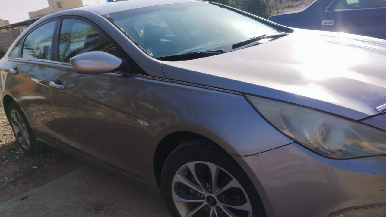 سوناتا للبيع 2011مامتعوبه مال بيت رقم انكليزي بصره وسنويه جديده ل30؟  ‏‪***********‬‏‏ للاستفسار
