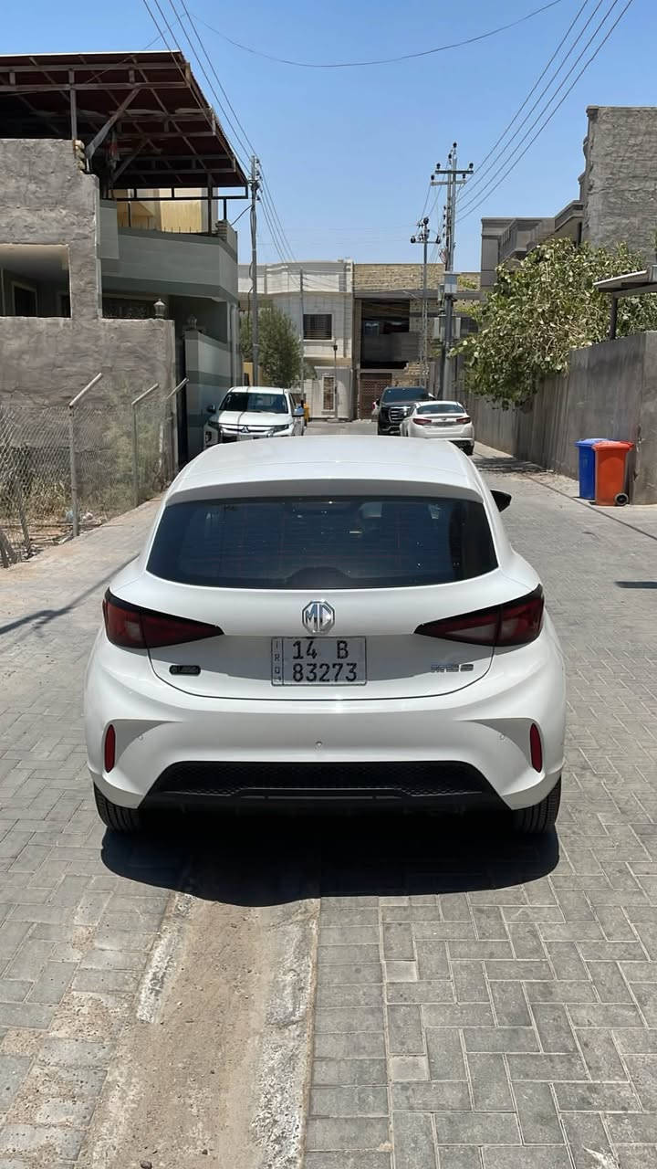 سلام عليكمMG3  مديل 2025
السياره ماشيه 14500الف مكينتها 1500 تنفس طبيعي 

السياره خليجيه السياره بيها بارد بجاملغ السايق على كد ٣اصابع و بيها دحجه فوك الباب الخلفي و دحجه كلش خفيفه بجاملغ السايق ما مأثره  كلشي موضح بل صوره السياره كير مكينه كفاله عامه  مكانها بصره سعرها 95 وبيها مجال جداً بسيط 

السياره مرقمه وجاهزه من كلشي 

***********
