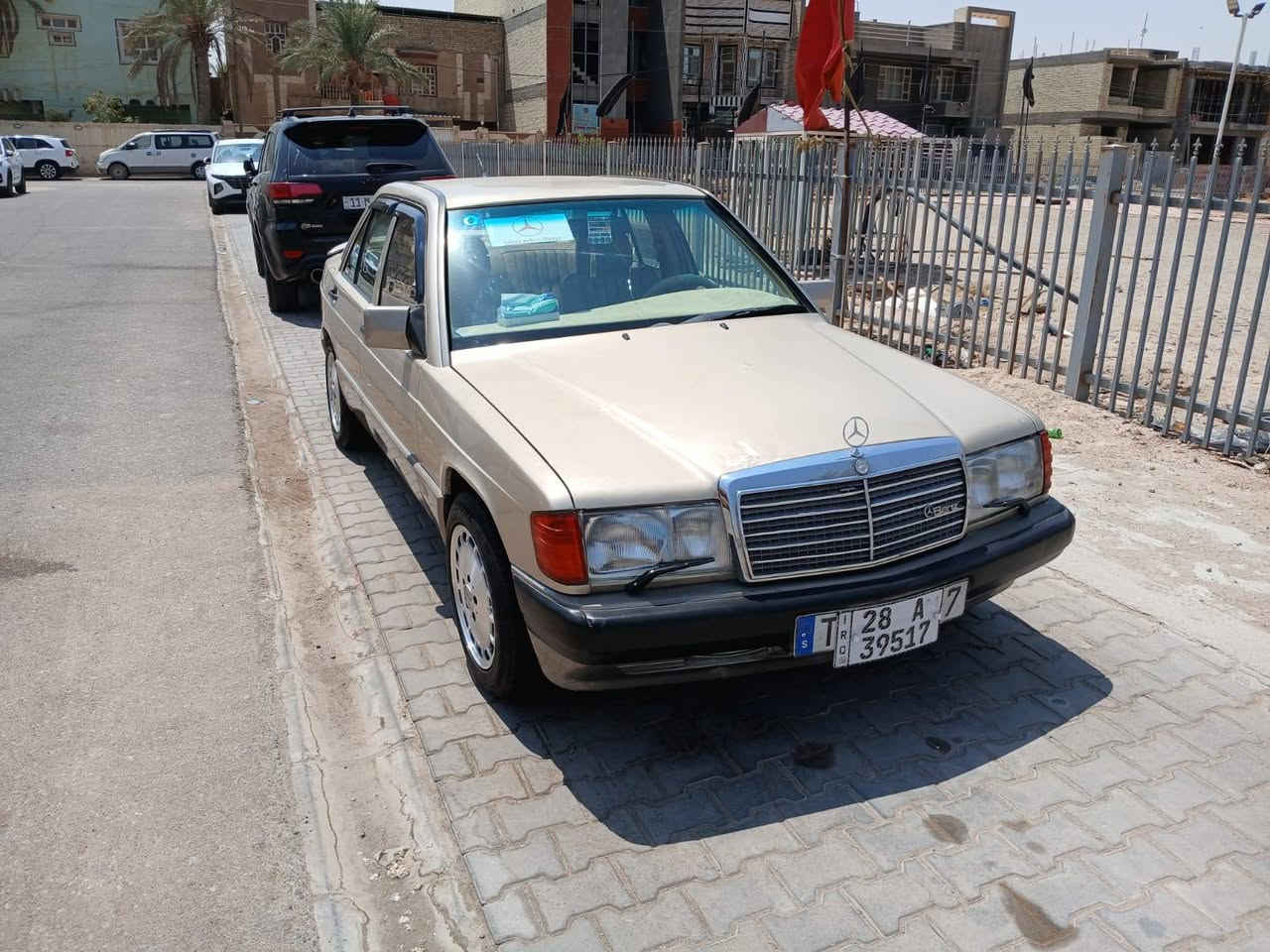 السلام عليكم اخوان رمضان كريم 
مارسدس 190 طيارين موديل 1985 رقم نجف دولي بأسمي مشروع وطني وين ماكان أداور  قواعد الدبلات سليمات على البلاد  لامصلحات ولابيهن شي
سنويه لغاية 29 محرك ونجي تبريد شغال حداديه جديد قبل ثلاثة أشهر سوت خلفي وامامي منظومة بانزين ادامه كامله مع تبديل فيت بم قبل7 أيام الله شاهد. أخذته من شيخ عمر سعره 105 مع الفلتر علما الفيت بم بلادي مامحور جعمقه ايظا اخذته من شيخ عمر قبل 7 أيام فلنجات أفلنجات اربعه معه دساكت معه فج الابريك  كله جديد قبل شهر من شديتهن  ماطور ماسحات جديد مال تفصيخخ كوبلن للكاردن زائد تصفير الكاردن بالتورنه زوج تايرات امامي توني شاده طوبات قبل شهر من شديتهن 
اخوان ثقو بالله العلي العظيم وهذا شهر رمضان انه على الأساس جناي كلت بعد ماابيع بس شسوي الي اتصير عنده حاله وين يروح يروح على حلاله  مامخلي شي مامبدله بيه  وأكو أشياء اهواي ناسيه السياره احله من الصوره تجي وتشوف السياره حلوه دواخله نظيفه انه جاي اداوم بيه من الناصريه إلى بغداد السياره صارله عندي تقريبن 5 اشهر العنوان ذي قار قضاء سوق الشيوخ الحي العسكري رقم الهاتف بيه واتساب السعر المطلوب 55 وبيه مجال حك الجيه


**إذا كنت صاحب هذا الإعلان وتريد حذفه لأي سبب، رجاءا أرسل رسالة إلى الدعم الفني**