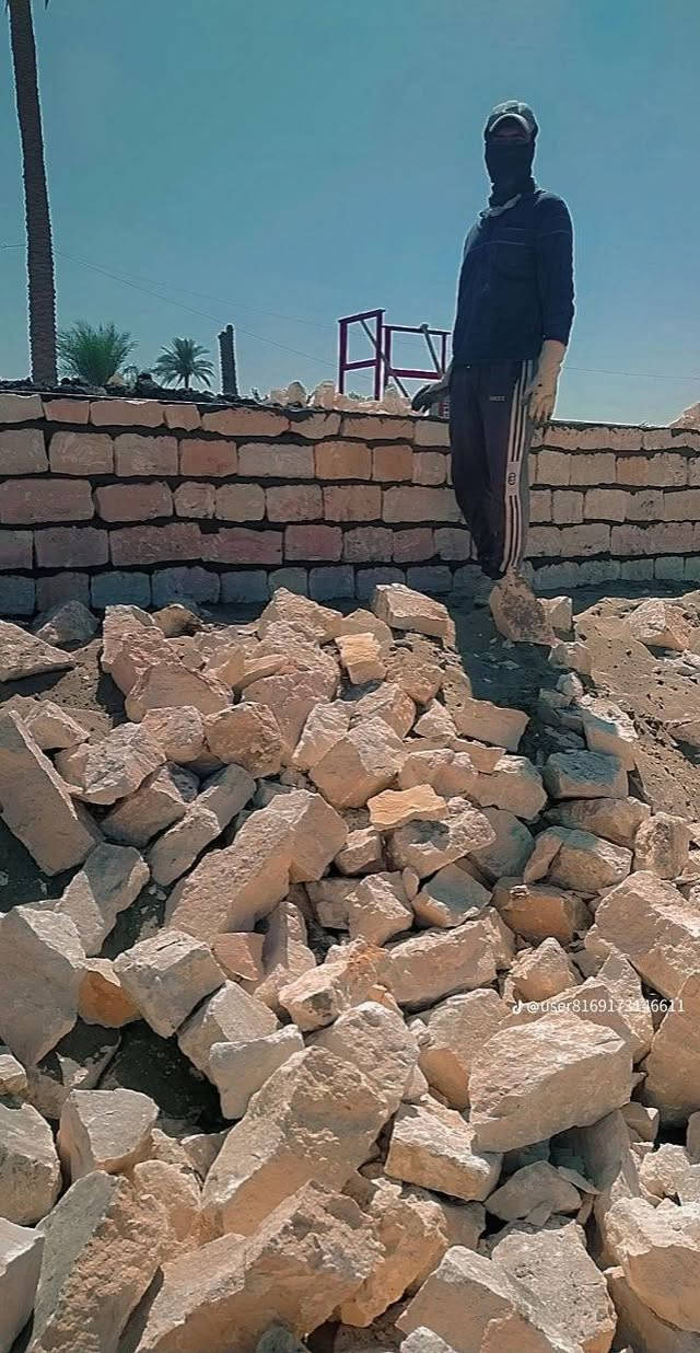 بنه حجر جاهز للعمل
اسعار مناسبة
اتصل ع رقم او راسلني واتساب او خاص 
***********
