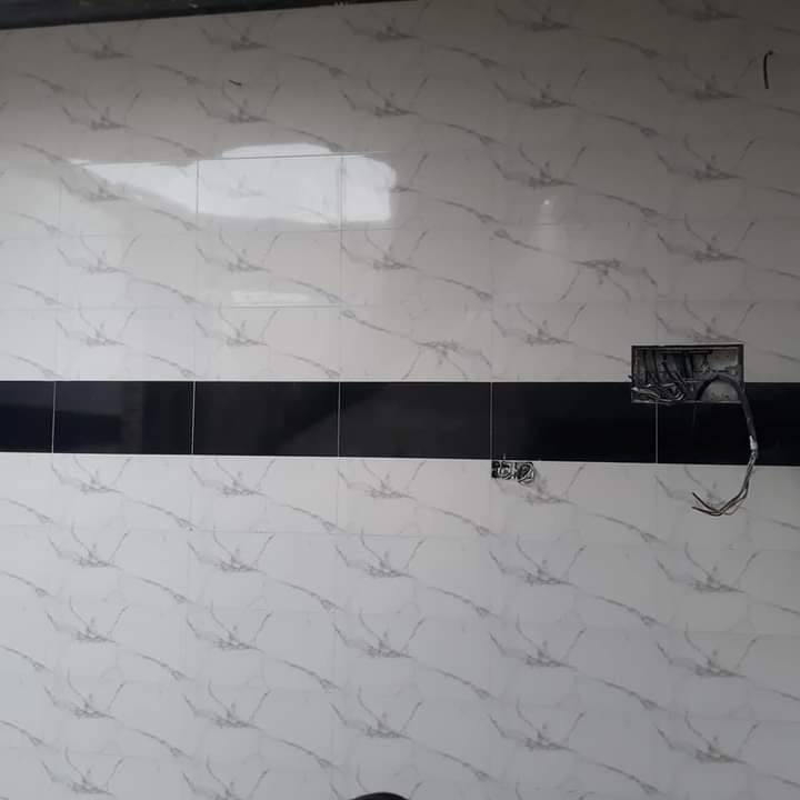 خلفة تطبيك كافة السراميك جدران ارضيات مرمر 

بورسلين كاشي موزايك بايات درج ترميم بيوت 

شغل درجة والى مكاني بغداد ***********
