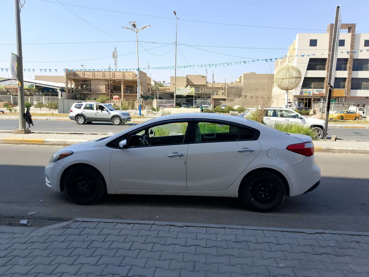 سلام عليكم كيا فورتي موديل 16 محرك دوش المرغوب شاشه كامره سياره جاهزه من كلشي رقم جديد مثنئ بسمي السعر 100 وبيه مجال السياره بيه سونار موجود بلنشر *********** او ***********
