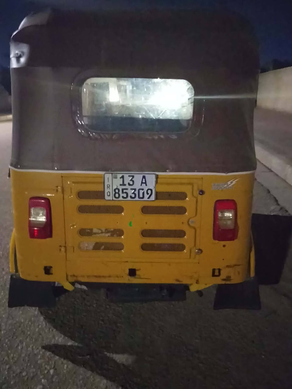 السلام عليكم شباب تكتك للبيع 19شهر12بيه بخه بغد كدشبر صبغ وال باقي مكفول الوحه وسنويه مكينه مفتوحه مره واحده لا تنقيص ولاتبخير.تخم تاير كاعيات دوالشمه سعر5 ونص 500العنوان ميسان الكحلااء هذا رقمي ***********
