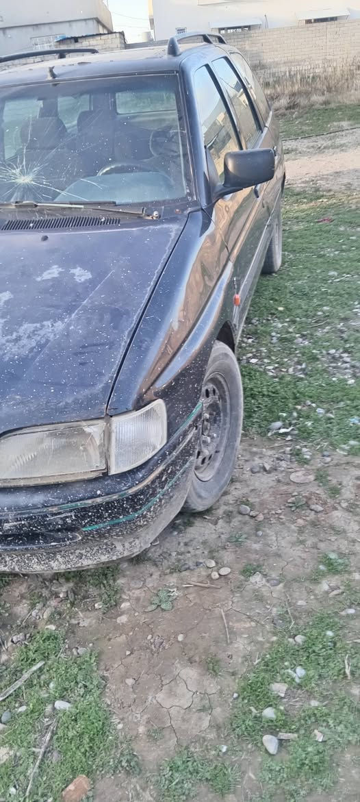 فورت اسكورت محرك دفتري محرك بي صرف رقم نينوي فحص شرعي بل موصل اوراق كامله ورسميات اسيارة كامله نكرة سلف وين ماتريد روح بيهه وقتصاديه بل بونزين السعر 10ورقات ترهم مقدمه 5ورقات والباقي اقصاد حسب التفاق ومراوس ترهم حسب القناعه الشراي يتصل على رقم ***********
