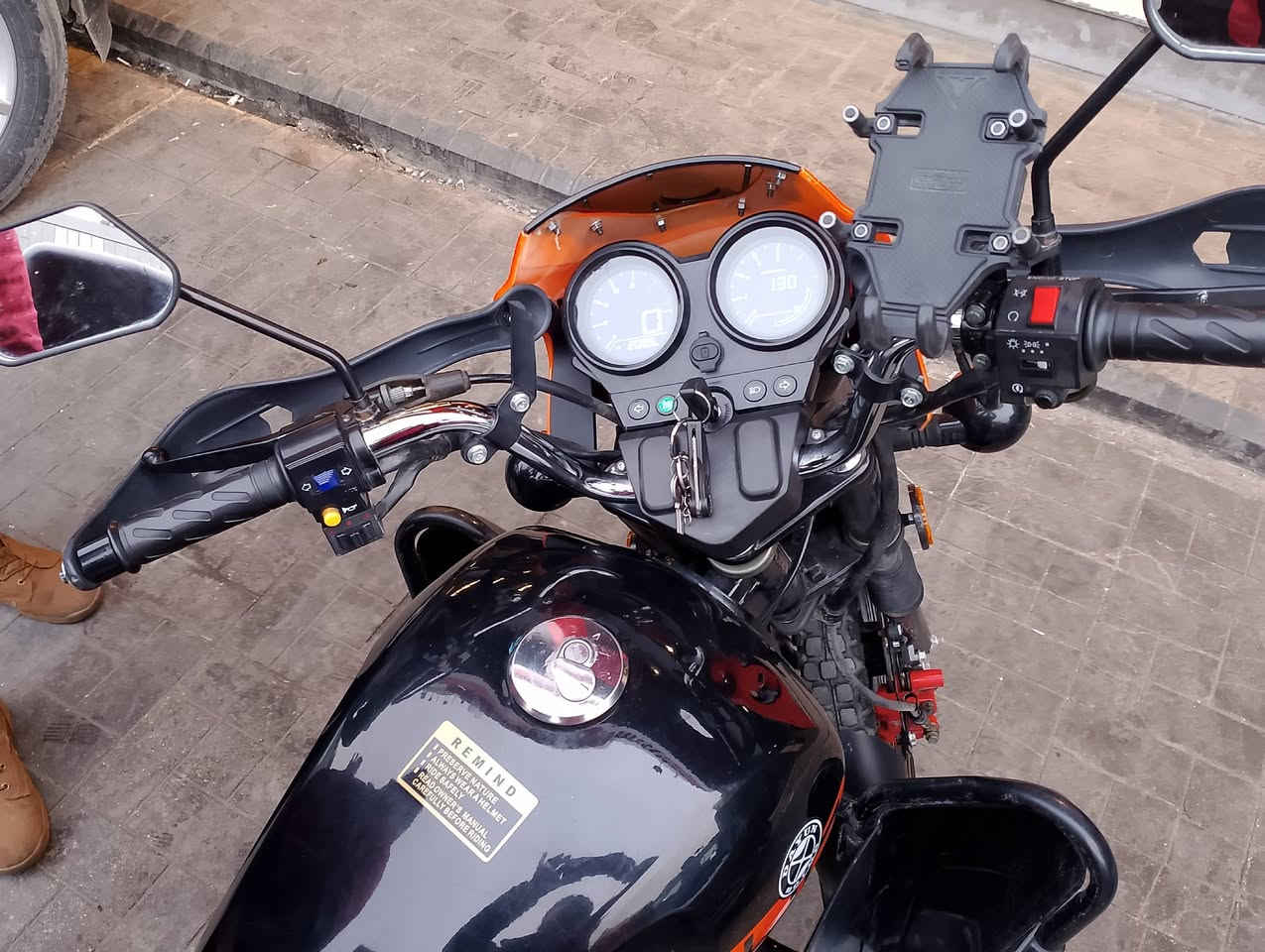 السلام عليكم شباب
دايوان 2025 نازله قبل شهر دراجه زيرو ماشيه 2000 بعدها ع سحك فووول نضافه رقم اربيل انكليزي مكان بغداد مدينه الصدر اني مكلف بالنشر للستفسار ***********
