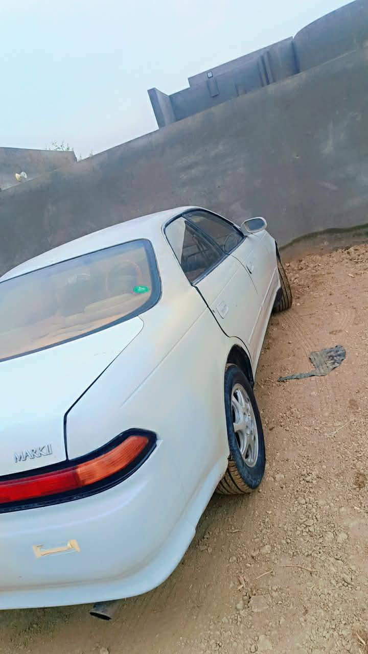 سلام عليكم
 للبيع ساره مارك نفخ 
رقم بغداد .و. 
مكينه 2500 كير مكفول لايت زنون 
تبريد عاطل خير من الله
كهربائيات كل شغاله
تخم تاير جديد باتري جديد
بيها رشات صبغ اثر جراد
سياره مكفوله من الكص 
ونقل جثه والعيب الشرعي
اصوليات مكفوله مداور ثاني يوم
#مكان_ذي_قار_الغراف 
#السعر48_والشراي_يدلل
*********** ناصرية, ذي قار
