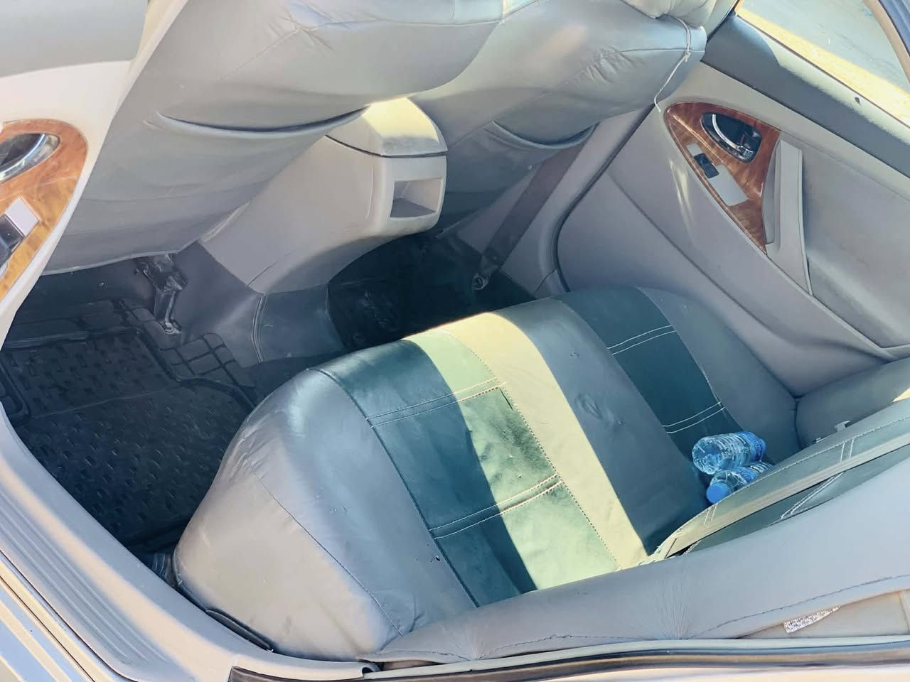 كامري موديل 2007. أمريكي بيها اربع قطع قبق جاملق مبدل گير محرك شرط تبريد ثلج رقم شمالي أربيل سنويه ورقم جديد شرط التحويل سياره جاهزه سعرها 93 وبيها مجال شراي اتصل عل رقم بيع نقد فقط 
***********
مكاني كركوك
