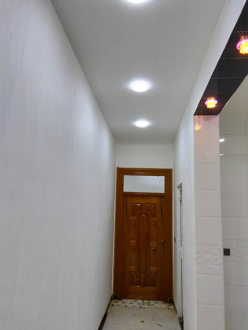 مشتمل 100متر كامل فول مواصفات شغل درجه اولى شارع 
15 الي ينزل من شارع 20شارع الجامع 
الاتصال ***********
