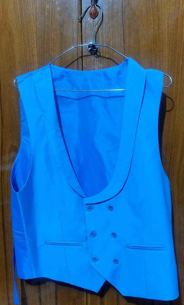 قاط رجالي vip من قفطان ماملبوس بعلامته جديد
قياسه بصوره واضح مكتوب ٥٠ 
ماخذي ٨٥ صناعته تركي قماشته راقيه ب60وبي مجال


**إذا كنت صاحب هذا الإعلان وتريد حذفه لأي سبب، رجاءا أرسل رسالة إلى الدعم الفني**