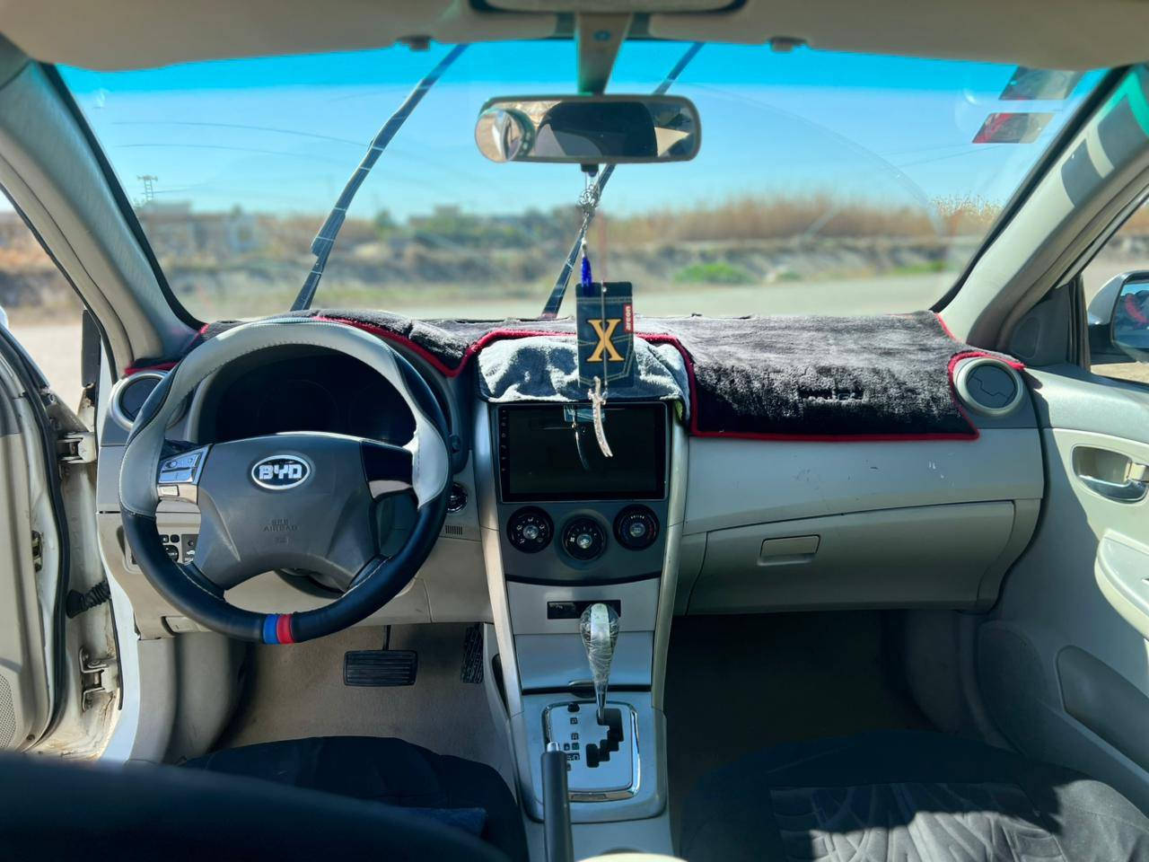 السلام عليكم
بي واي دي 2013  g3 بسمي رقم الدولي سنويه لل2031
السياره مال بيت موصفات فتحه سقف بصمه اشاير ترحيب بلاديه كلها السعر 55 وبيها مجال مكان بغداد يوسفيه 
رقم ***********
#الجميع
