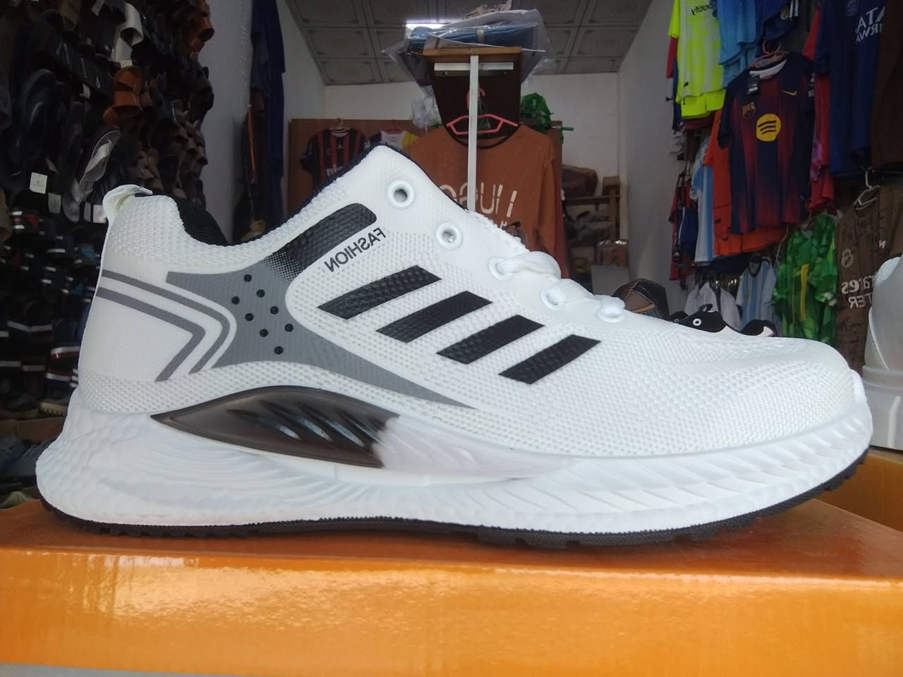 حذاء رجالي  كوالتي عالي   سعر فقط 10 الف
توصيل موجود   القياسات 41 42 43 44 45
للحجز مراسلت الصفحه


**إذا كنت صاحب هذا الإعلان وتريد حذفه لأي سبب، رجاءا أرسل رسالة إلى الدعم الفني**