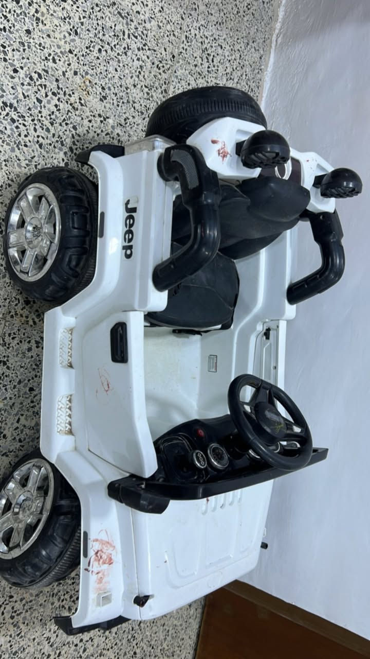 سيارة اطفال حجم كبير
سعرها 75


**إذا كنت صاحب هذا الإعلان وتريد حذفه لأي سبب، رجاءا أرسل رسالة إلى الدعم الفني**