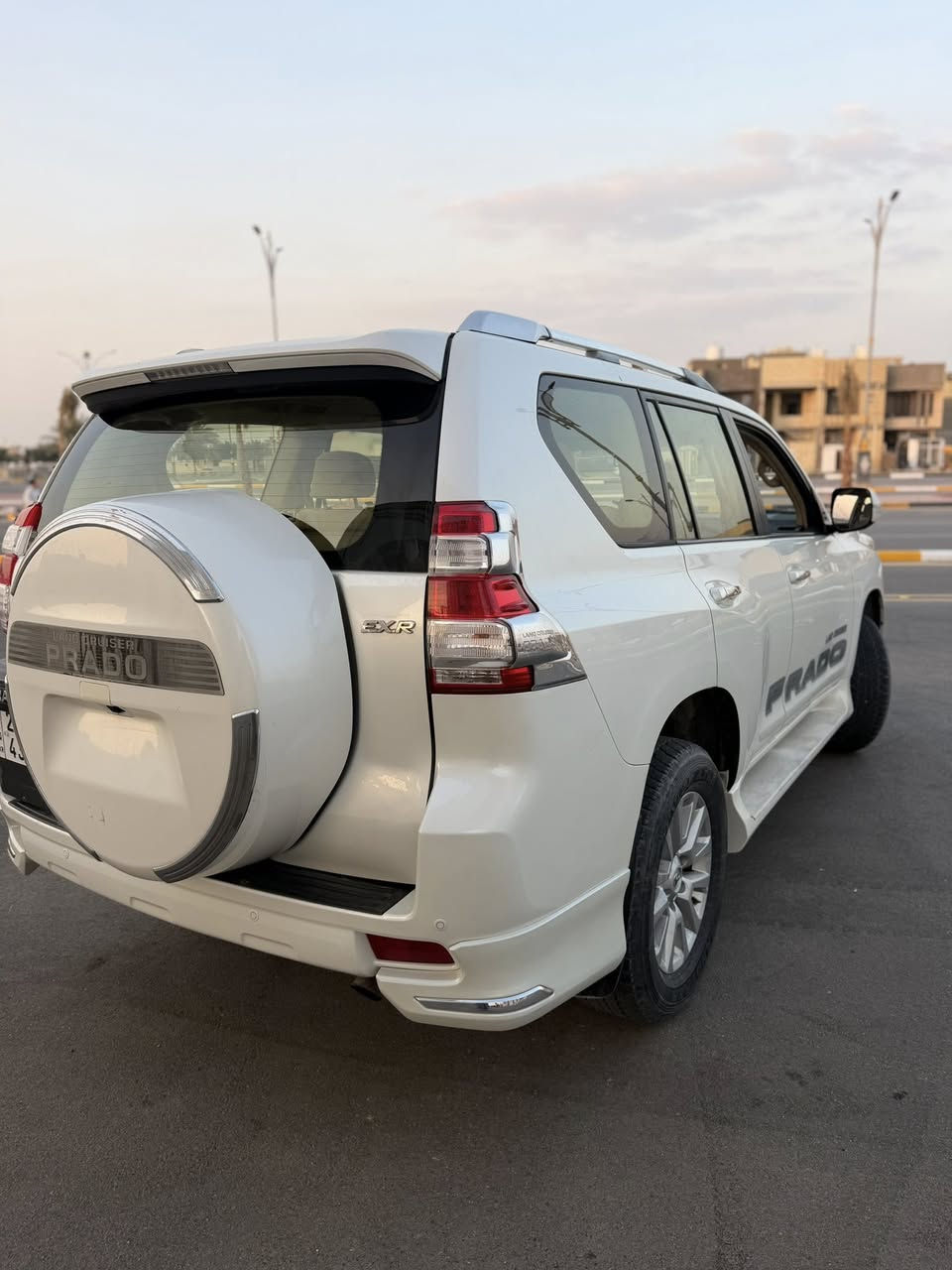 برادو 2016 EX.R
دبل تانكي 
سياره كفاله ماعده بارد شبر بالجنطه والسونار مالته موجود بالصوره 
سعره ٣١٠$
العنوان كربلاء 
***********
***********
