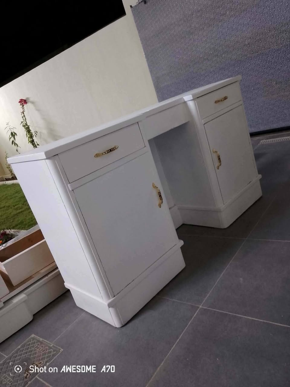 عندي.  كنتور. ٦ بيبان وميز تواليت.  وكومديات اثنين.  شغل نجار وصبغ نجار. مستعمله بس نضيفه كلش. ستونه جبناهه من النجار مفصخه صبغ. سيارات   نضيفه اخت الجديده
سعره 370 بي مجال قليل


**إذا كنت صاحب هذا الإعلان وتريد حذفه لأي سبب، رجاءا أرسل رسالة إلى الدعم الفني**