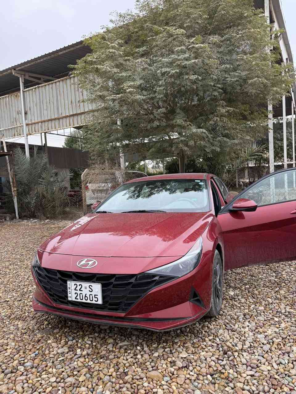 النترا موديل ٢٣ ماشيه ٤٠
السياره جديده كلش
حادثها بس جاملغ خلفي فقط بدون ايرباك 
بجم كبس 
السعر ١٦٥ وبيها مجال للشراي
العنوان بابل
***********
