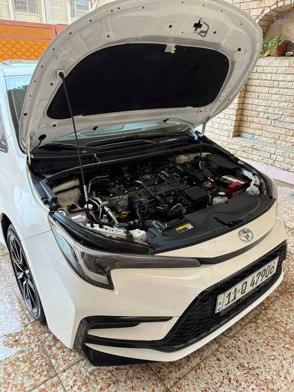 السلام عليكم كورلا وارد صين هايبرد موديل 2024 ماشيه 21 شكل GR S سياره جديده ومكفوله سعرها 162  بغداد الغزاليه مكاني ***********
