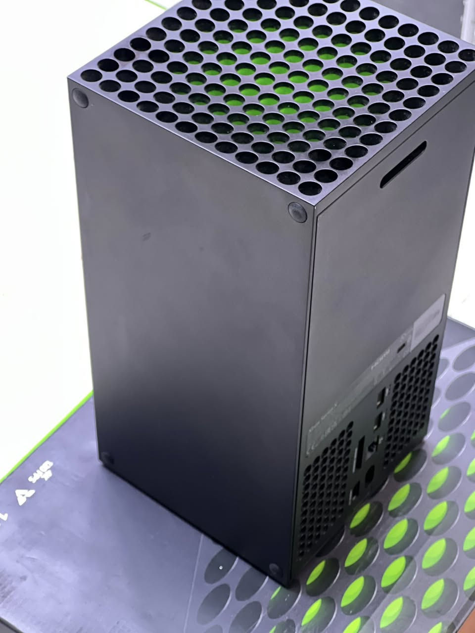 سيريس اكس موديل ٢٤
كارتون غير مطابق 
كامل ملحقات
توصيل موحود
ولتس للحجز
***********
