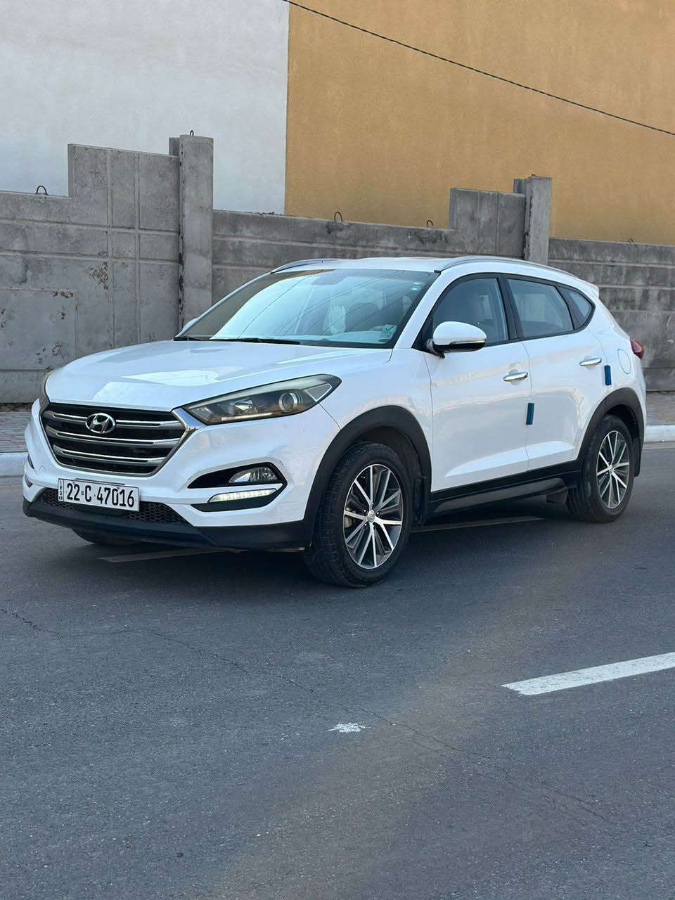 السلام عليكم

هيونداي توسان 2018 خليجي  كفاله عامه من صبغ وتبديل 
رقم اربيل بسمي
 
ماشيه 130 الف 
تبريد قطعتين 
تحكم ستيرن 
اشاير مري حساس خلفي 
كاميرا  خلفيه
تخم تاير حداديه امامي و خلفي جديد 
محرك 2000 دوش 
السعر 180 
مكانها كربلاء
*********** كربلاء, العراق
