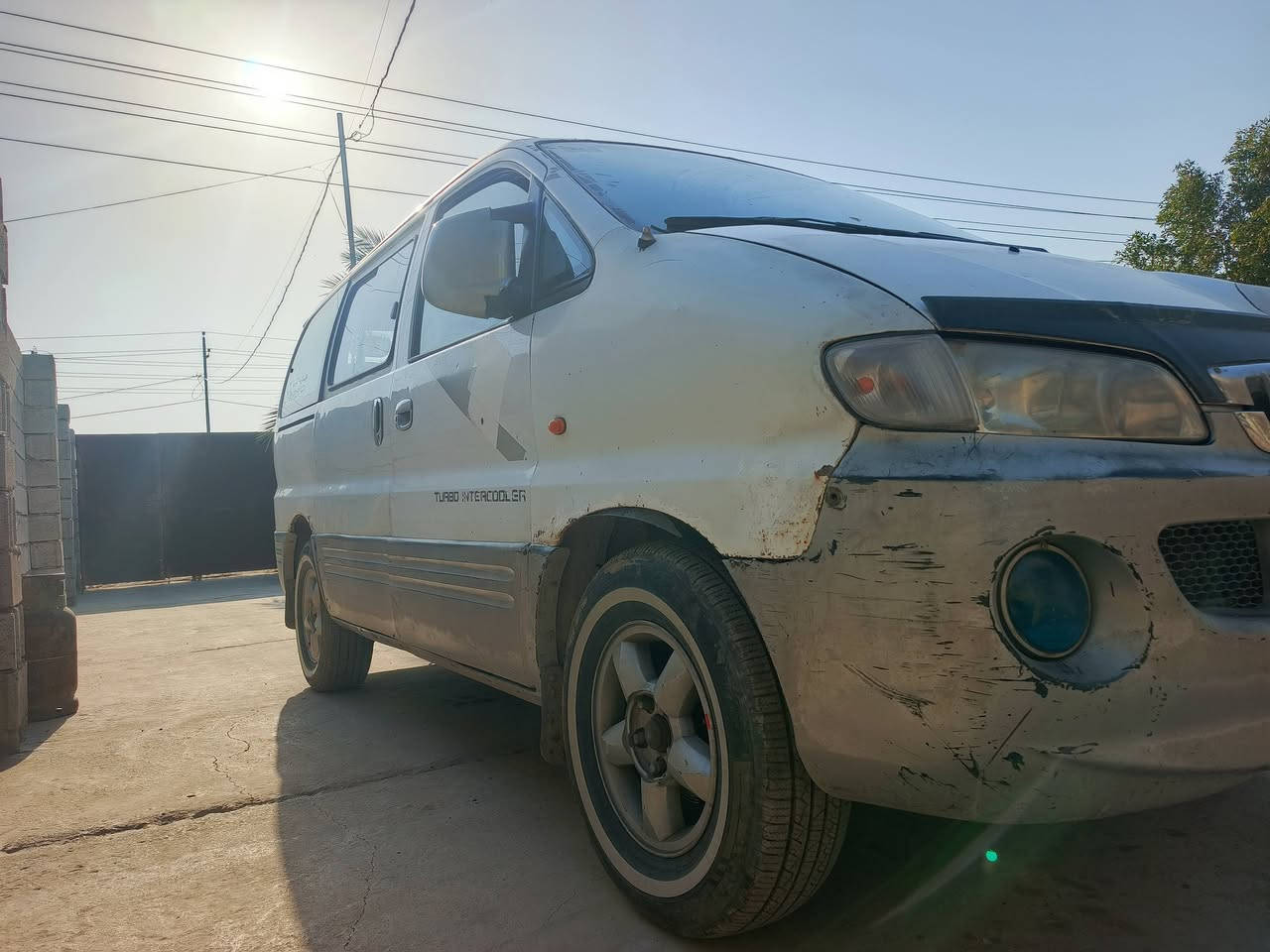 السلام عليكم ستاركس للبيع رقم ديالى  سنويه 28 سياره بدون صبغ فقط جاملغ يمين امبدل بسمي سعر 65 *********** محرك مكفول  موديل 2004
