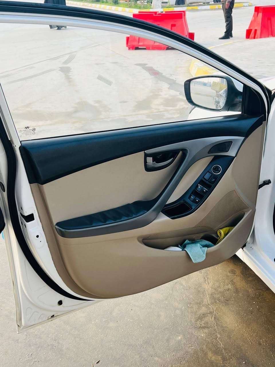 السلام عليكم النترا..١٦ .خليجي كفاله عامه بيها باردات بسيطه بيها تحكم ستيرن مرايات شفط مكينه١٦٠٠ وكير كفاله
والسعر 125وبيها مجال
 رقم ذي قار بسمي ***********
