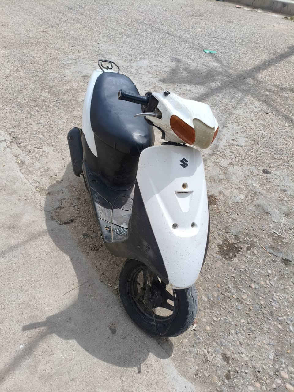 سلام عليكم ساسوكي للبيع دراجة نظيفة وحلوة سعر170
***********
