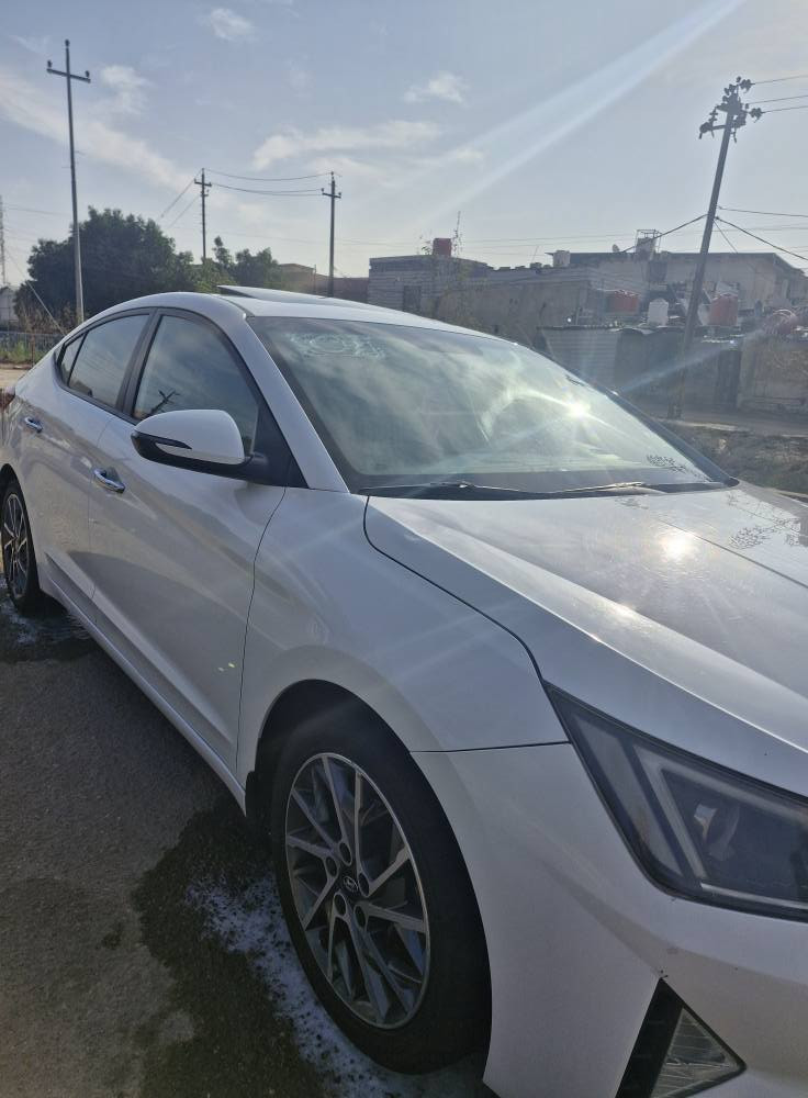 السلام عليكم النترا ٢٠٢٠ خليجي كفاله ضربه وصبغ وتبديل حته المكينه على البلاد برغي ما مفتوح بيهه رقم بصره حره تحويل مكينه ٢٠٠٠ فول واحد عله واحد السعر ١٦٨ وبيهه مجال قليل للاتصال *********** البصرة, العراق
