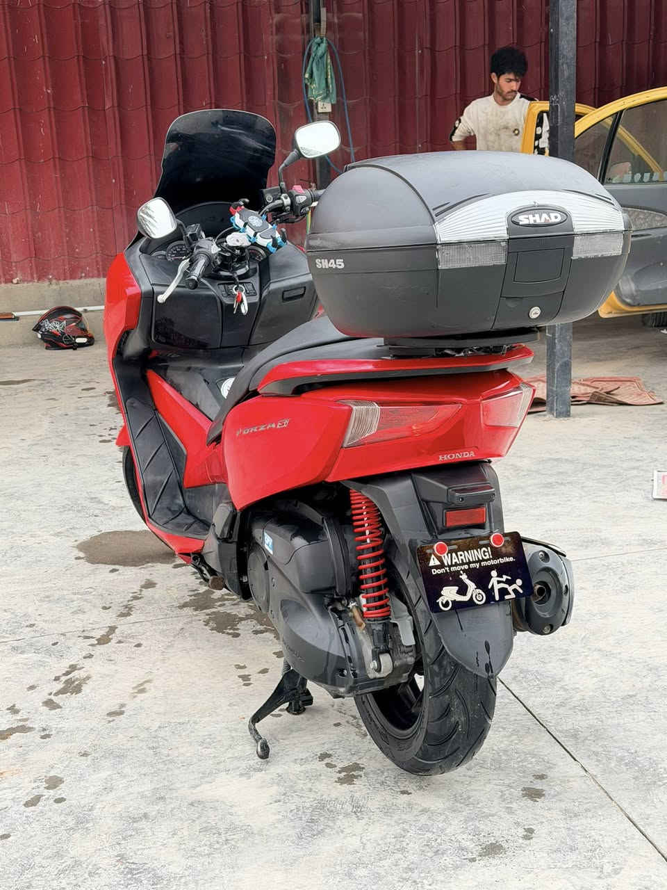 مكفوله كفاله عامه من الصبغ والمحرك دراجه بلاد 🟩
0.12 نضيفه 💯💯
نضام ABS🟡
جنطه خلفيه مال شركه اصليه 💯
منضومة زنون ⚪️🟡
جامه طويله بلاديه 🟩
دراجه خير من الله ❤️
شلعه ومعدل (150)km
كلشي بيه جديد اخذه واطلع ترايك للبصره⚪️
السعر ٢٢ورقه 💵وبيه مجال 
اتصل على الرقم ***********
واتساب ***********
