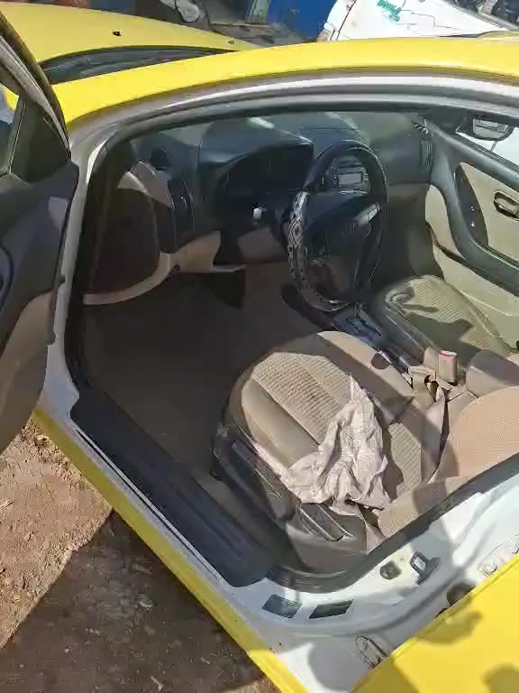 السلام عليكم الانتره ٢٠١١ خليجي كفاله عامه من ضربه وتبديل كير تبريد مكفول مكينه بيهه تبخير قليل منضومه غاز جديده  دوشمه جديده السعر 115  للستفسار الاتصال ***********
