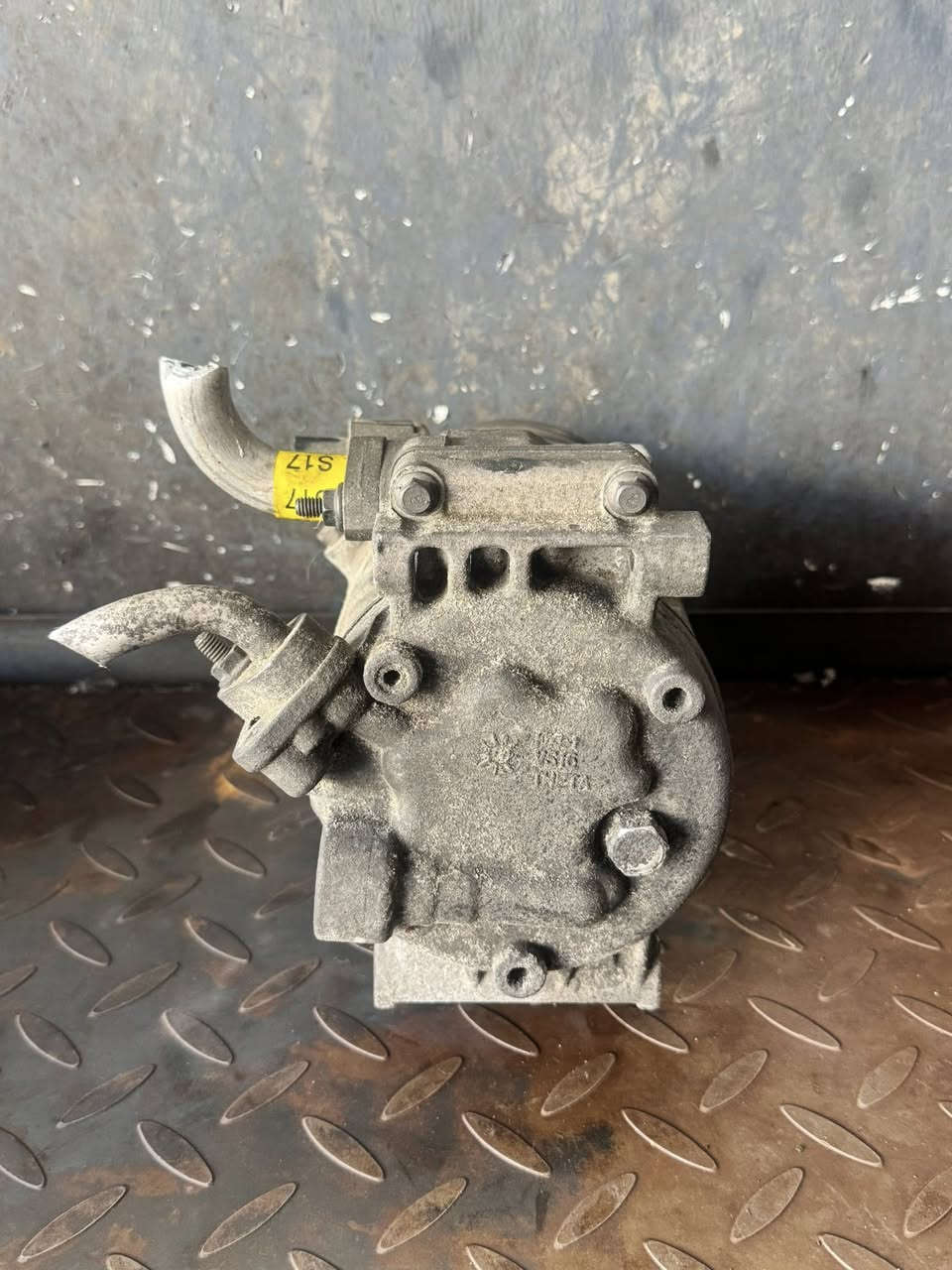 السلام وعليكم متوفر كمبريسرات ياباني 🇯🇵امريكي🇺🇸كوري 🇰🇷 12Vو24فوط شتريد موجود مال حاوية 🚚ضمان شرط الوكم مكاني الكرادة *********** الانتصال
