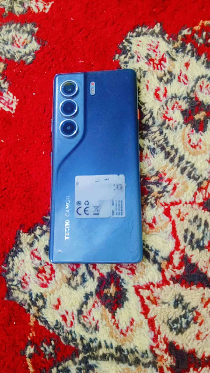 تكنو كامون 40 برو 5 جي
ذاكره 256

اداخليه 8

بطاريه 5200

السعر 300
أمراوس عادي
يرادله افلاته مال دكم


**إذا كنت صاحب هذا الإعلان وتريد حذفه لأي سبب، رجاءا أرسل رسالة إلى الدعم الفني**