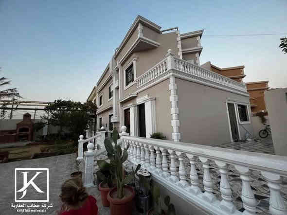 دار للبيع ركن في مجمع زيتون ستي في اربيل 

https://t.me/ahmadmuftah199
المساحة 200م + 290 م حديقة جانبية
4 غرف نوم 
استقبال - صالة - مطبخ - حديقة - كراج 

https://t.me/ahmadmuftah199__
خانوو بو فروشتن لة شارى زيتون ستى
٢٠٠م + ٢٩٠م باخچه
4 ژوورى نووستن
ژورى بيشوازى - هول -
***********
***********
