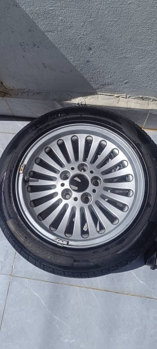 سلام عليكم غراض بي ام للبيع ايرفلو مال كصه دكشن بارد ويل صقر *********** متواجد واتساب
