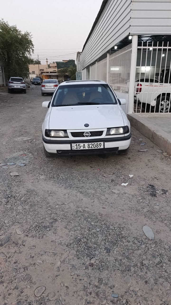 السلام وعليكم
رقم الانبار سنويه لل  30 

كير ومكينه جدد 

كل الكهربائيات شغاله 

لايت زينون عالي ناصي

الصدر جديد ماتسمع الطسه

باور استيرن استيرن مي مشط جديد 

الموديل 1990  امحدثه 1994

حجم المكينه 20 بشارع طلقه

المكان سامراء المقدسه

السعر 33 بي مجال للشراي 

النقص البيهه بس ادراين شفتات قطعتين 

وعمبار ابريك بس غير هاذه ماكو 
الرقم ***********
