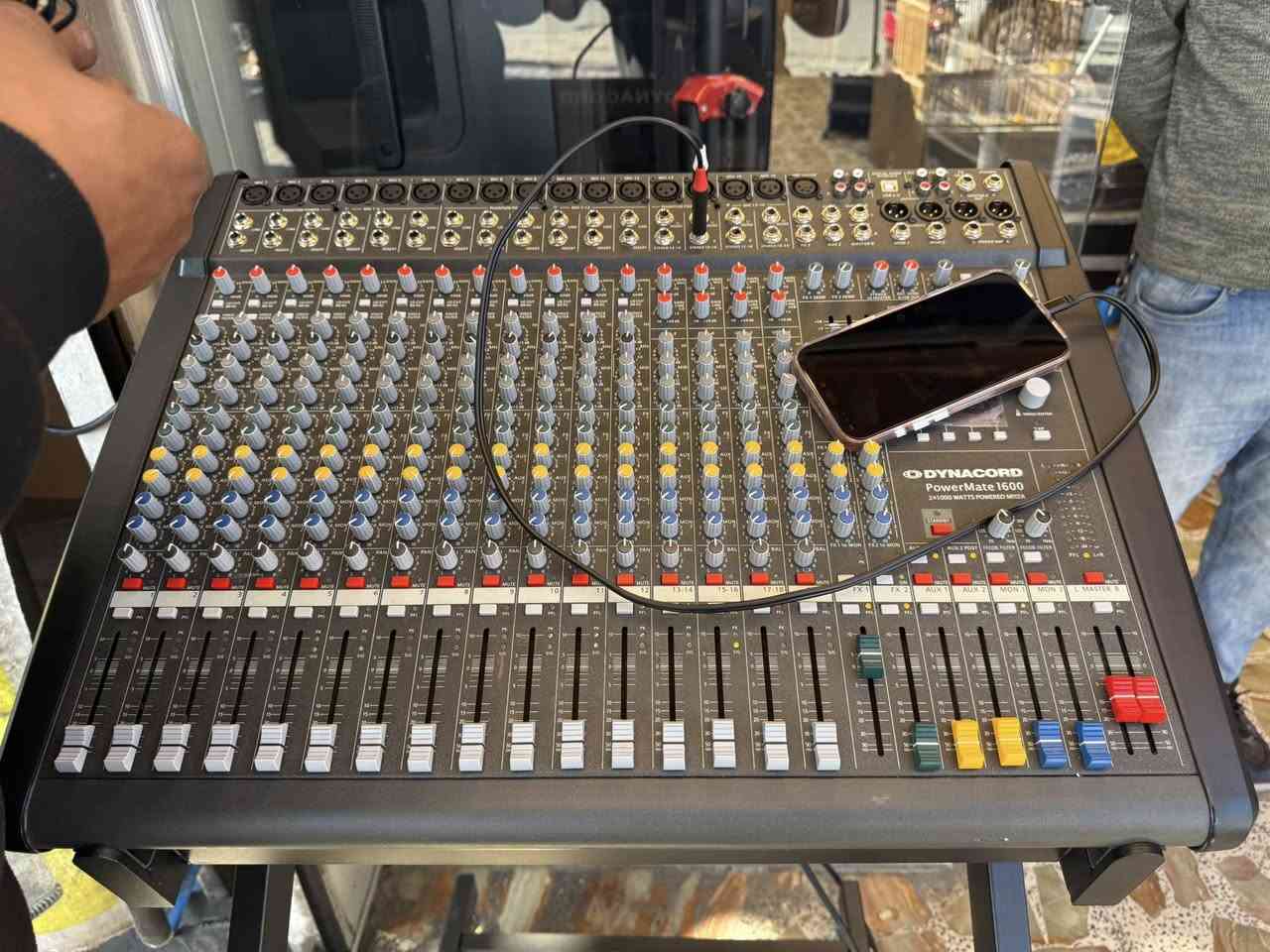 الهم صل على محمد وال محمد 🤲
تم تجهيز الاخوه من معرض ابو شيبه. البياتي للصوتيات 

🔊🔊🔊🔊🔊🔊🔊🔊🔊🔊

يوجد. مفرد بسعر الجمله حصرا

🏢🏢🏢🏢🏢🏢🏢🏢🏢🏢

العنوان مدينه الصدر قطاع 56

مقابل ساحة الصدرين 

🚚🚚🚚🚚🚚🚚🚚🚚🚚🚚

يوجد توصيل الى جميع المحافضات 

☎️***********

☎️***********

☎️***********

☎️***********
