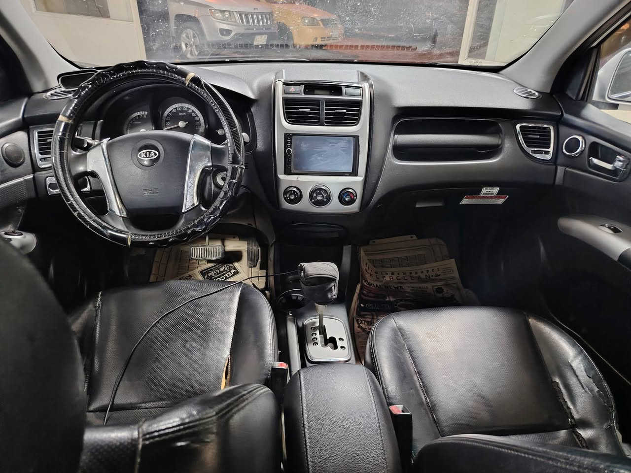 السلام عليكم
كياسبورتج خليجي موديل 2010 كفاله السياره
كيرمحرك كشر جديده بمعنئ الكلمه لبيع فقط
بدون مراوس
السعر
128وبيهه مجال بيع سريع
العنوان
بغداد الحبيبيه شارع المعارض معرض السند 
لاستفسار
***********
