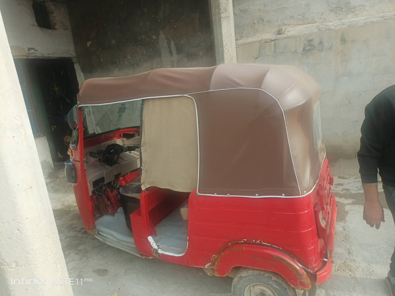 سلاام عليكم تكتك 17مكينه عشرين جديده مكاني نهروان سعر اربعه وربع وبيه مجال اوراق كامله المصطفى ***********
