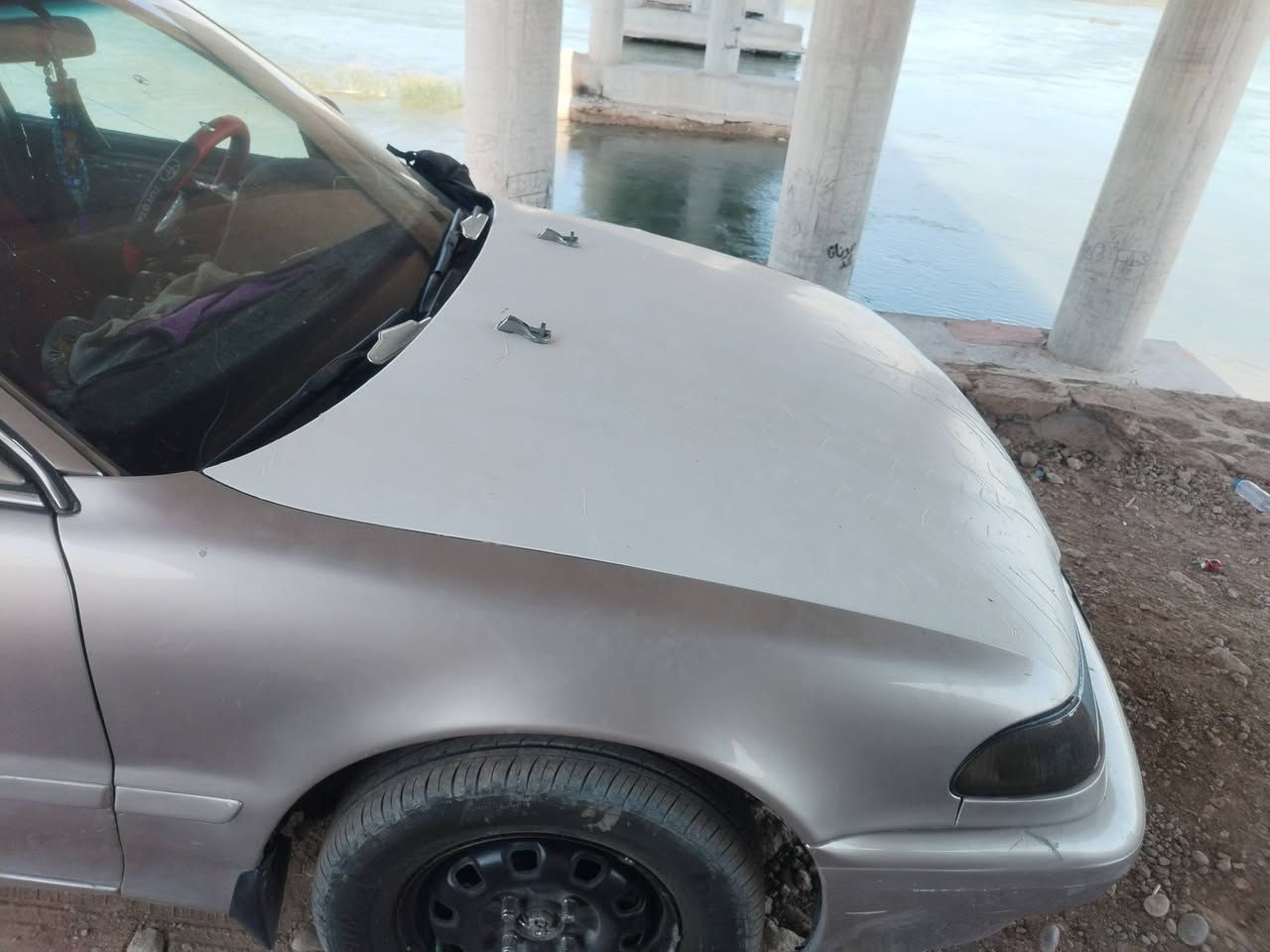 سلام عليكم سوناتا 2 رقم بغداد موديل 95 السعر 47 وبيه مجال المكان ديالى قضاء المنصورية رقم ***********
