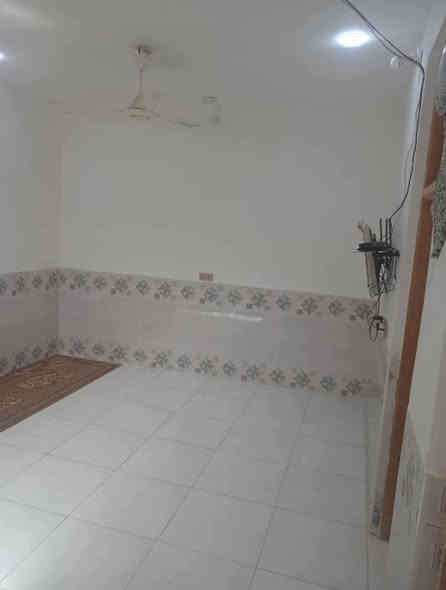 السلام عليكم
بيت للبيع او للمراوس 

الموقع:الحمزه الغربي حي بابل 

المساحه:180

متكون البيت من صحيات خارجيه وداخليه

غرفتين نوم صاله مطبخ منور وممر وستقبال

السعر:50وبي مجال

النوع:زراعي

للاستفسار الاتصال على الرقم ***********

او خاص 👍🏻
