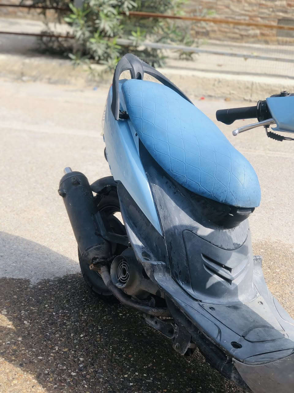 السلام عليكم
دراجة ماكس منغولي 

دراجة نضيفه كفرات جديده 

محرك نضيف ماناقصها شي 

عوزها ترتيب نقصها فقط ترتيب كهربائيات 

تفاصيل اكثر خاص الموشراي لايدخل رجاءً 

السعر 400 وبيها مجال للطيبين

العنوان بغداد بلديات

الرقم فقط واتساب:***********

وهاذه اتصال : ‭ ‭0782 192 7198‬
