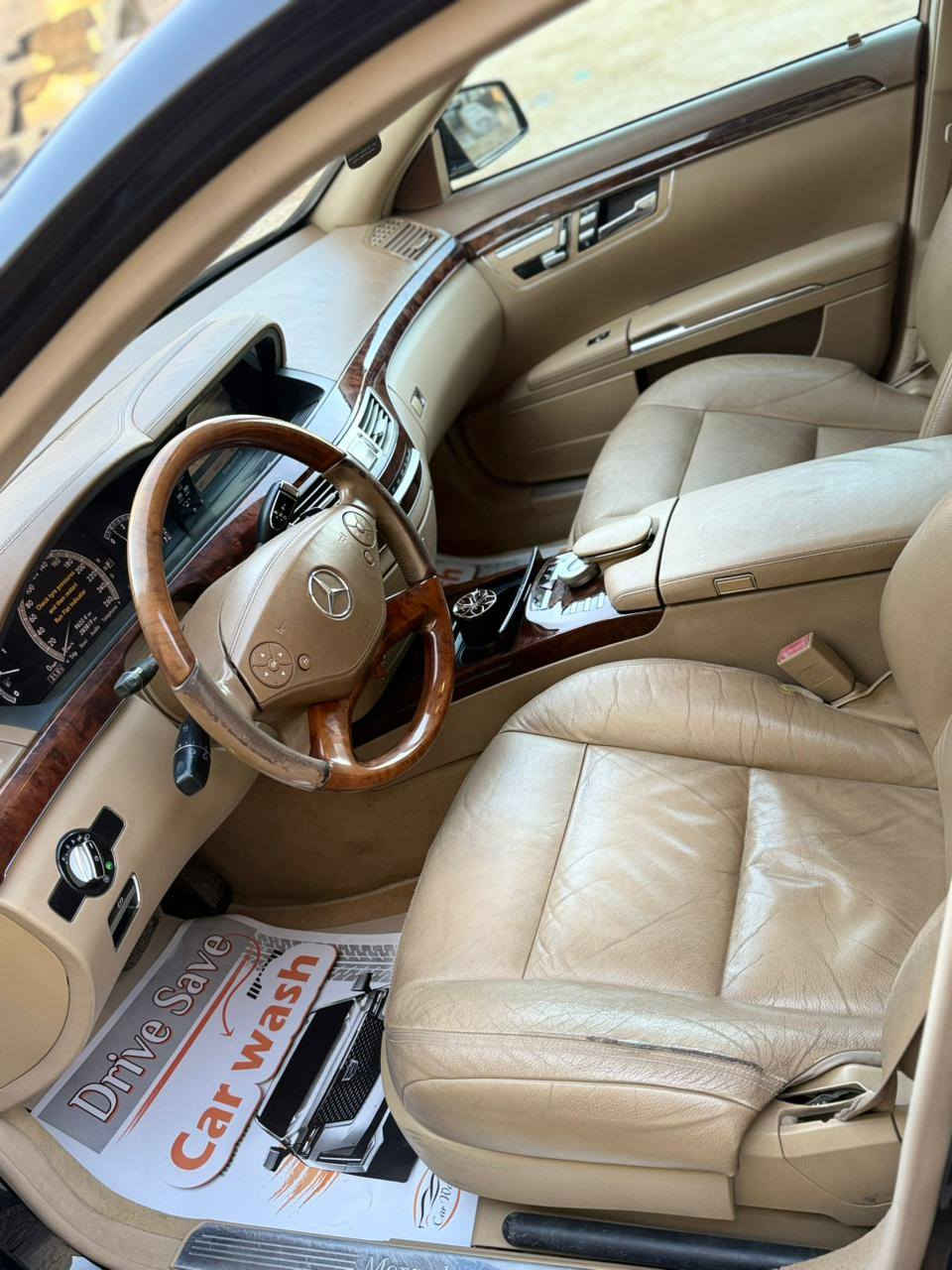 مرحبا مارسدس s 350 باب طويل خليجية اصل داخل بيجي اصل موديل 2011 سيارة فول وجاهزة من كلشي محرك كير حدادية جوبلسات كلة جديد تخم تاير ويل جدد تبريد تتفئة تمام باب شفط مكفولة من الحادث والكص دخول جديد رقم وسنوية اصليات  السعر 88 بيها مجال مكاني بابل اي ستفسار هاذة رقمي***********
