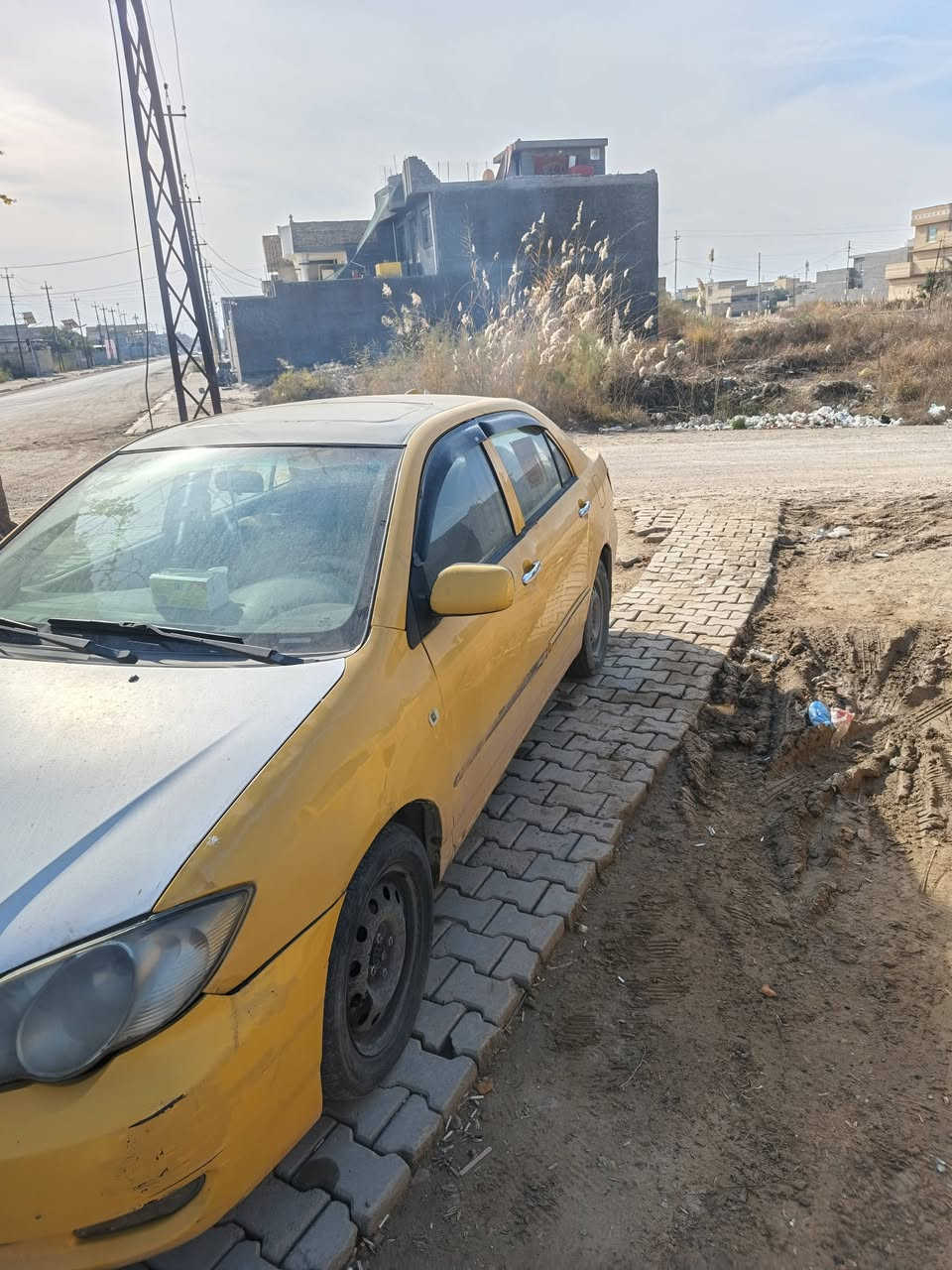 بي وايدي f3 موديل 11 رقم بغداد الدولي  سيارة نضيفة  مكينة لانسر كير خير من الله تبريد شغال بس تدفة اني لاغيها سيارة ما غاسلها لان عرض مال ستعجال والله تجي تشوفها كلش حلوه بي كم قطعة خياس (سيارة ابيعها مكينة كايمة) عارضها ب42 مكانها بغداد الحسينية للستفسار ***********
