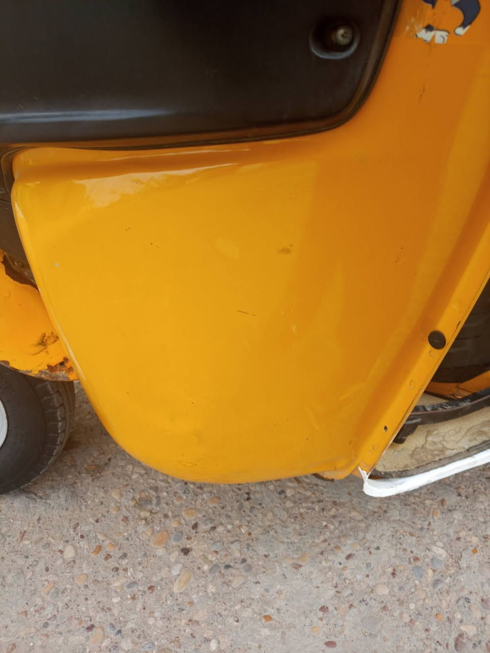 سلام عليكم شباب تكتك للبيع 
موديل/ 2020
 تكتك سنويه ورقم رقمه انگليزي موجود عندي ضامه
تكتك كفاله من الصبغ والمعجون   تكتك مال بيت  تراي حلوو كامله التكتك ماعوزه شي كبل للشاع مكاني المجر الكبير 
الاستفسار الاتصال على الرقم/***********
