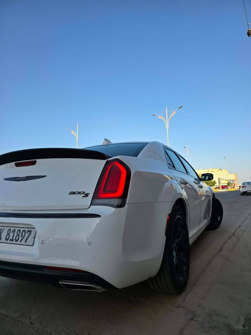 🚘 كرايسلر C300 2021
🌍 وارد أمريكي
🔺 كامل المواصفات S
◾ هيمي 5700
◾ اللون أبيض
🔺 ممشى السيارة 62 ألف ميل
⚙️ حجم المحرك 5700 cc
🛠️ الأضرار
◾ حادث جاملغ عكس السائق
📍 مكان السيارة كربلاء
 السعر ٢٩٥


**إذا كنت صاحب هذا الإعلان وتريد حذفه لأي سبب، رجاءا أرسل رسالة إلى الدعم الفني**