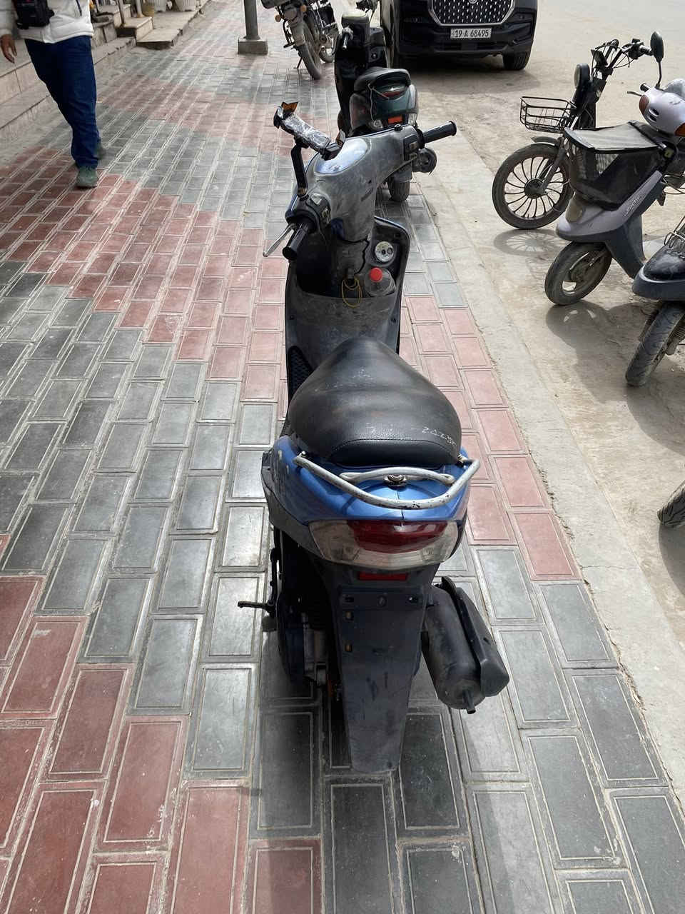 ماكس منغولي وصل معرض 
دراجة كاملة مكملة ربع مذب عليها نكره سلف كل نقص مبيها 
مفتوحة مره واحد وبشرط اكفلك دراجة سنه كاملة 
سعرها ٦٥٠ وبيها مجالللل 
مكاني كربلاءالجمعية
***********
