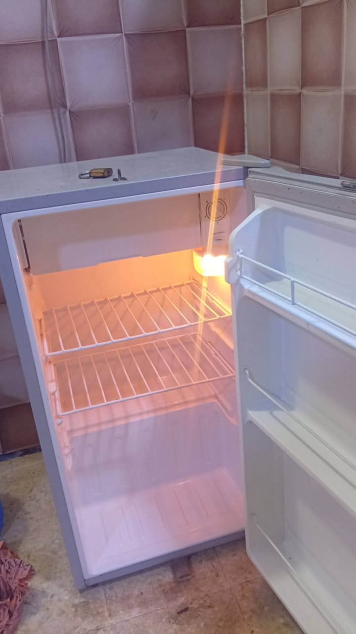 ثلاجه نضيفه شغاله نضام تجميد للبيع100 الف


**إذا كنت صاحب هذا الإعلان وتريد حذفه لأي سبب، رجاءا أرسل رسالة إلى الدعم الفني**