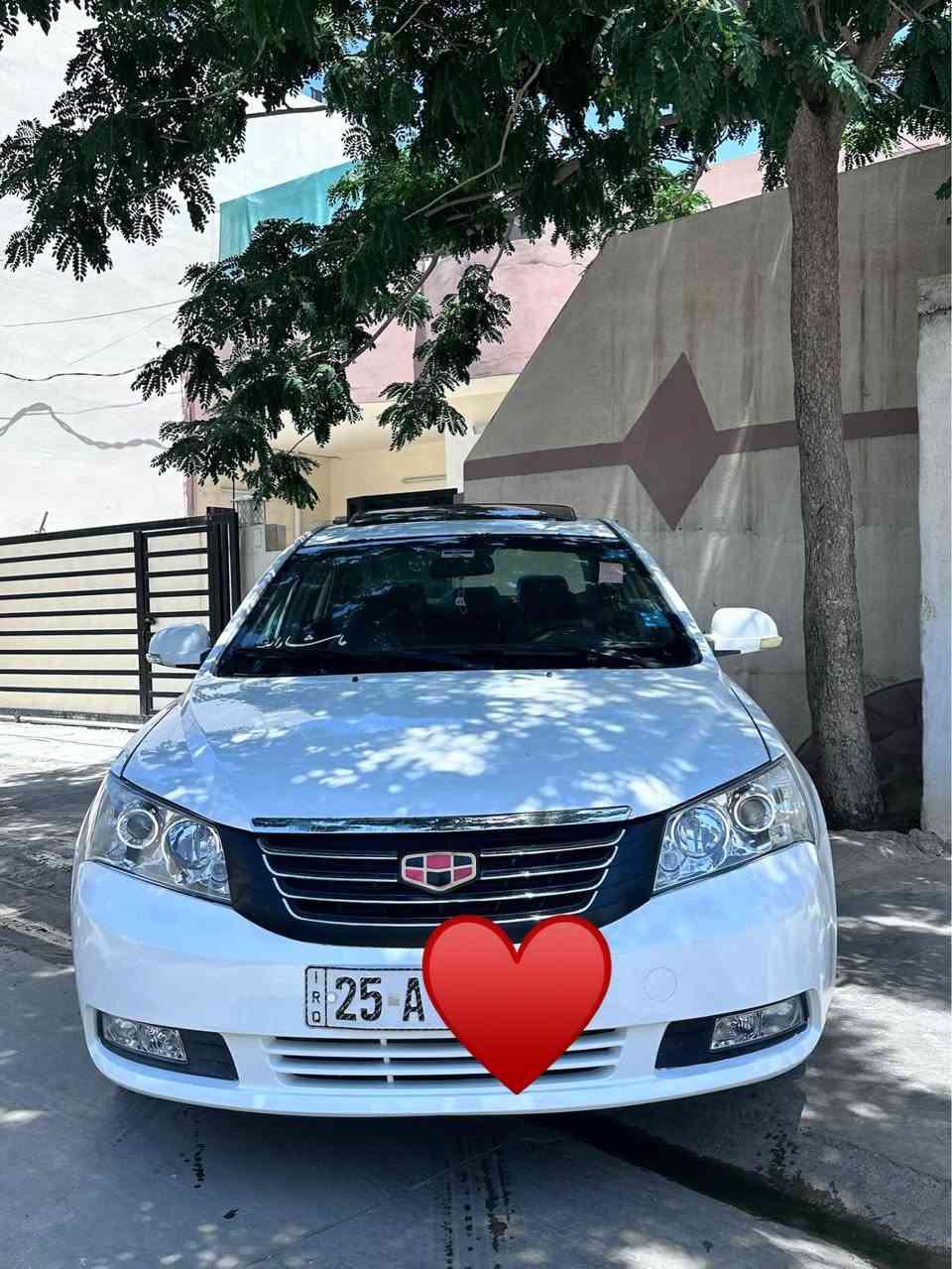 سلام عليكم
للبيع جيلي امكراند رقم كركوك سنويه لوحات جديده لحد 2031 بيها بطاقة بنزين 
شرط التحويل ♥️محرك كير بلادي شرط بدون اي عيب ❄️تبريد شغال 🛞تخم تايرات جديد
سياره كلين بيها فقط شبر صبغ بلهلال خلفي 
صدر امامي خلفي جديد 🚘 منضومة لايتات جديده +زينون 🌸سلايت شغال 🥰كهربائيات كلها شغاله 👍غرفتها جديده كلش حلوه 
سياره جديده بمعه الكلمه بدون اي نقص 
شايف خيرها اليأخدها 🤪 سعر 60 بيها مجال بسيط شراي خابر *********** بيها واتساب هم 😀مكان كركوك كركوك, العراق
